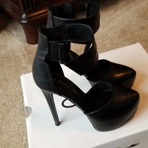 Black Aldo Heels